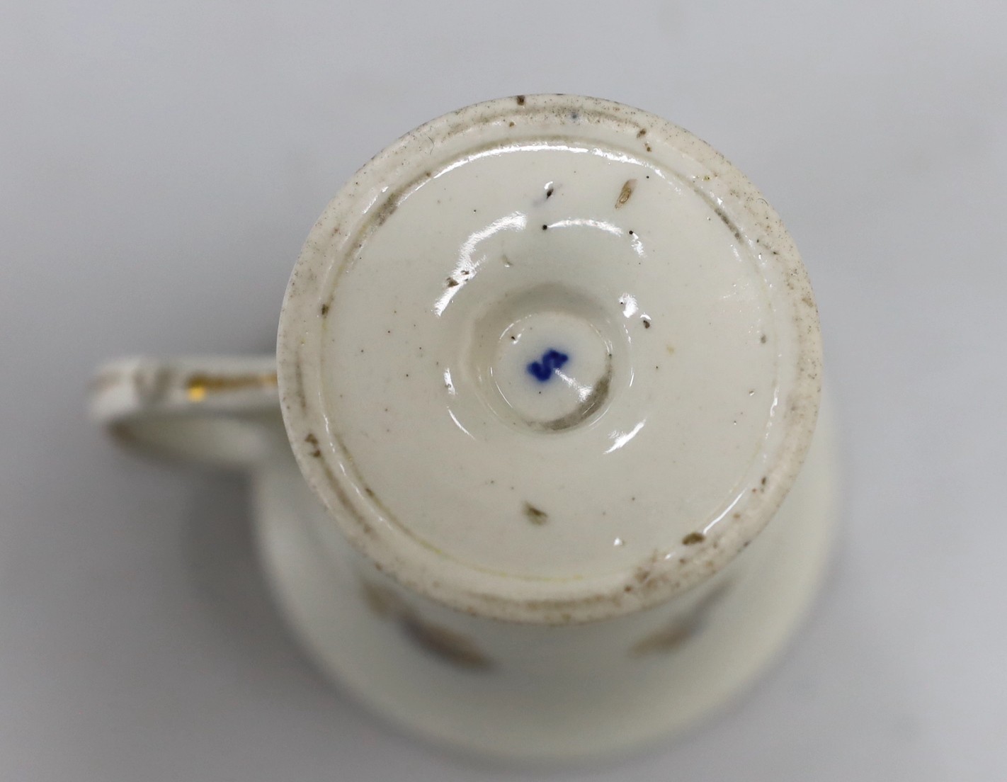 A Caughley rare ice or sorbet cup decorated in blue and gilt, S mark. 6cm tall